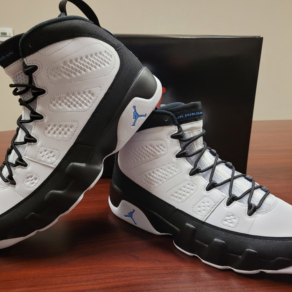 ⛔ SOLD ⛔ Jordan 9 Retro University Blue **SOLD**